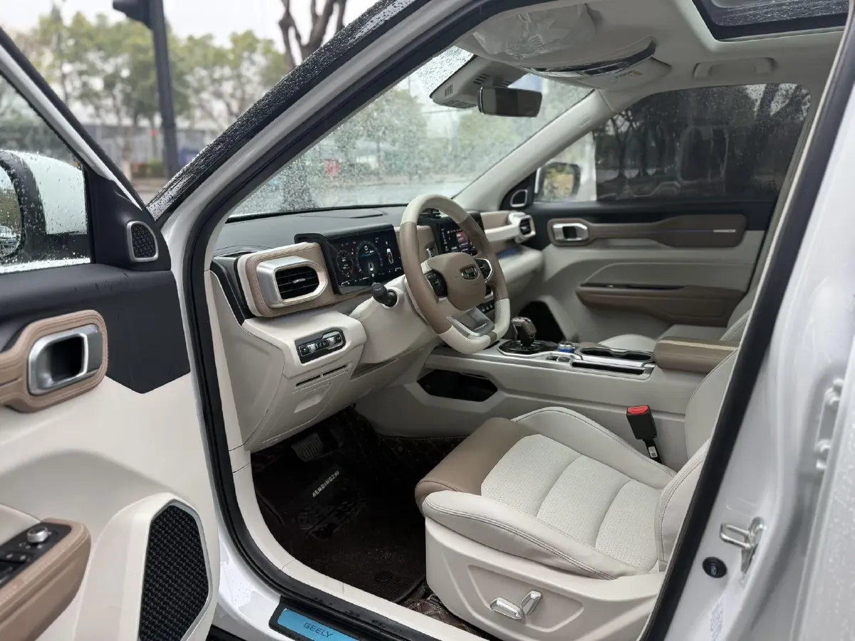 2020 Geely ICON 1.5T 177HP L3 7DCT,autocango,china used car exporter,china ev exporter,chinese used car exporter,chinese used ev exporter