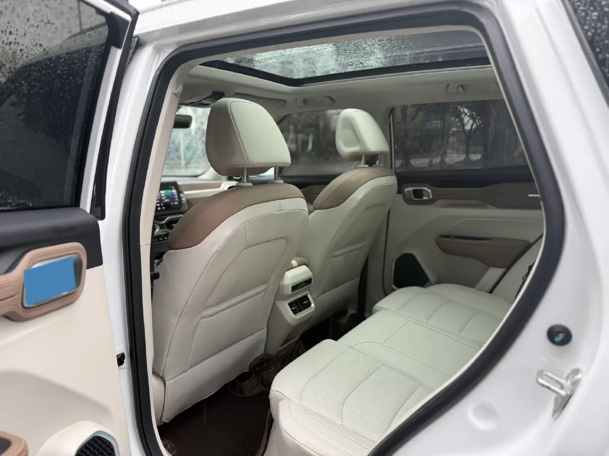 2020 Geely ICON 1.5T 177HP L3 7DCT,autocango,china used car exporter,china ev exporter,chinese used car exporter,chinese used ev exporter