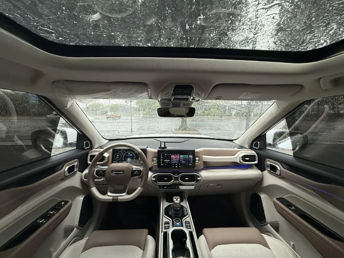 2020 Geely ICON 1.5T 177HP L3 7DCT,autocango,china used car exporter,china ev exporter,chinese used car exporter,chinese used ev exporter