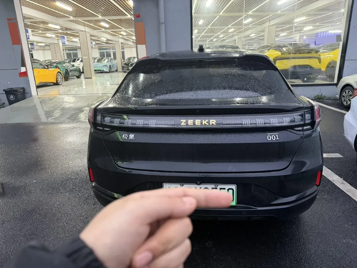 2023 Zeekr 001 BEV 100KWH,autocango,china used car exporter,china ev exporter,chinese used car exporter,chinese used ev exporter