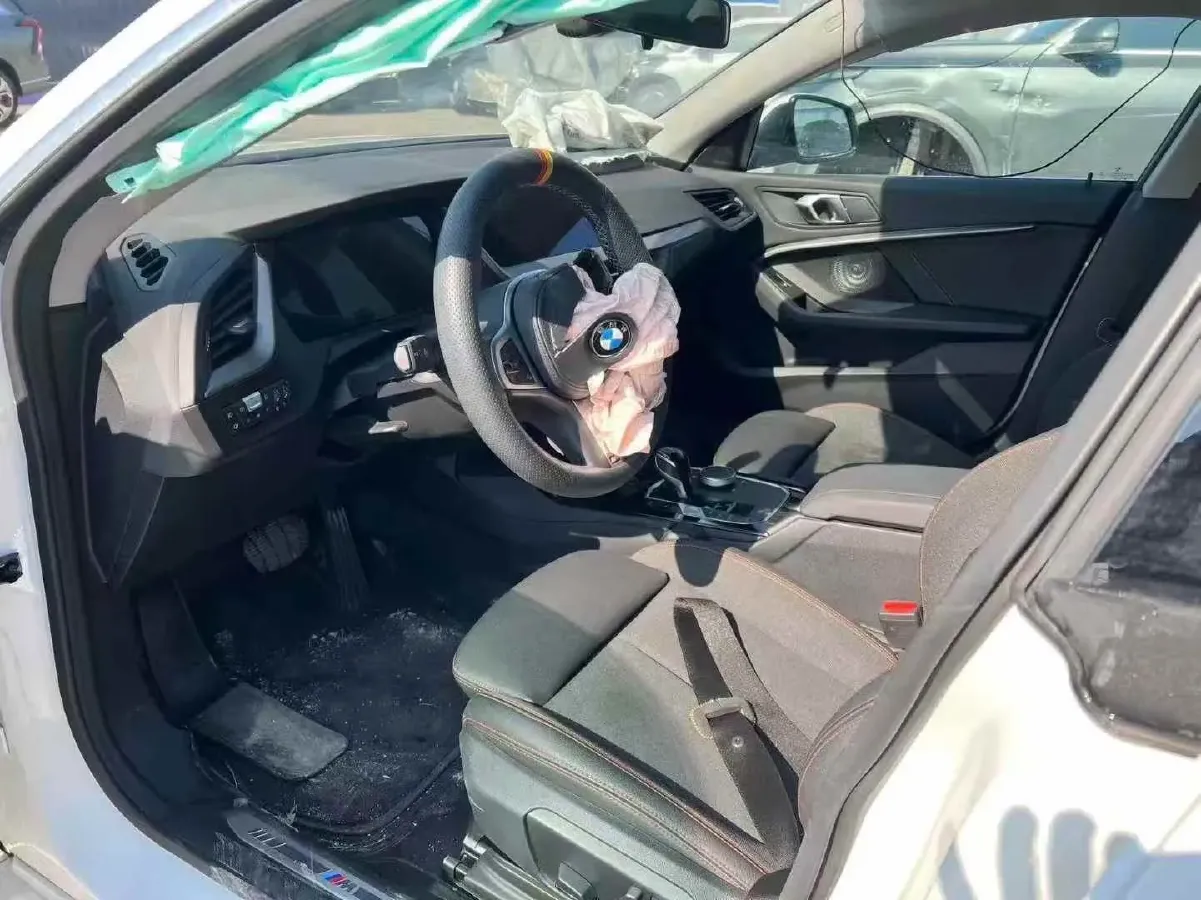 2021 BMW 2 Series 2.0T 192HP L4 7DCT,autocango,china used car exporter,china ev exporter,chinese used car exporter,chinese used ev exporter