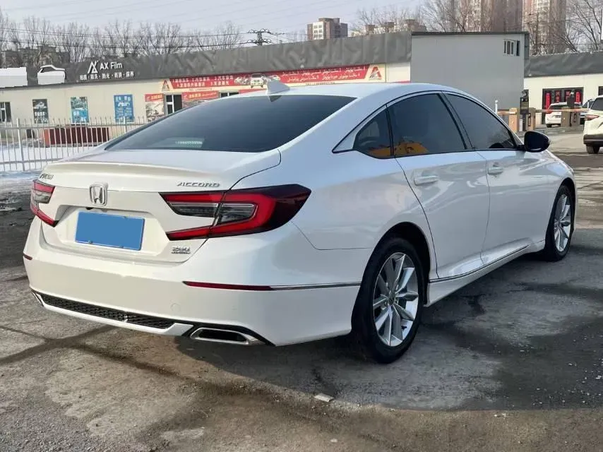 2022 Honda Accord 1.5T 194HP L4 CVT,autocango,china used car exporter,china ev exporter,chinese used car exporter,chinese used ev exporter