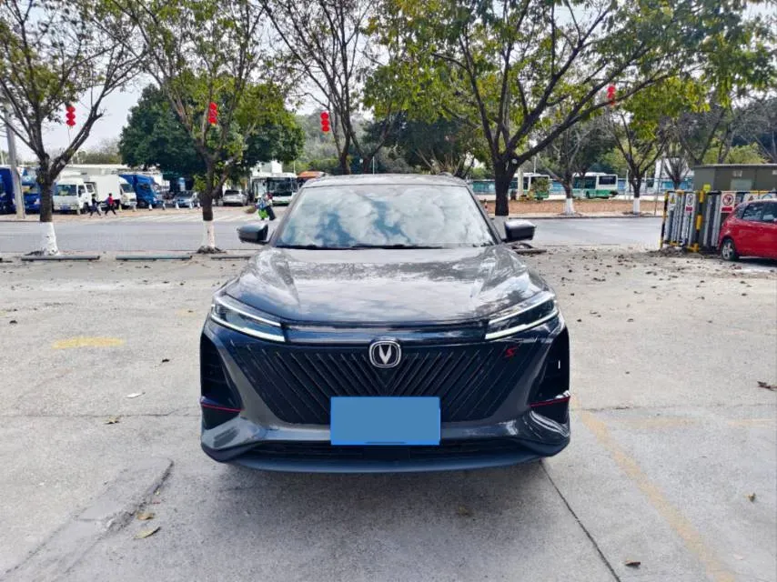 2022 ChangAn CS75 Plus 1.5T 188HP L4 8AT,autocango,china used car exporter,china ev exporter,chinese used car exporter,chinese used ev exporter