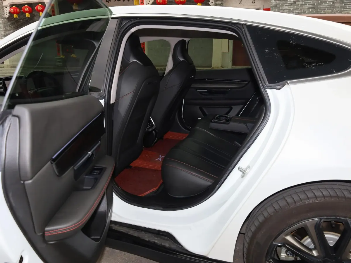 2020 DS 7 1.6T 215HP L4 8AT,autocango,china used car exporter,china ev exporter,chinese used car exporter,chinese used ev exporter