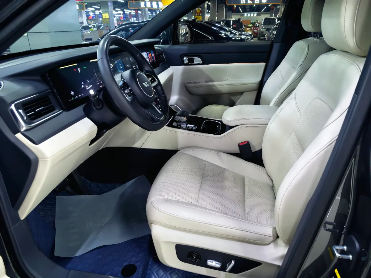 2021 Li ONE Range Extended 131HP REEV 40.5KWH,autocango,china used car exporter,china ev exporter,chinese used car exporter,chinese used ev exporter