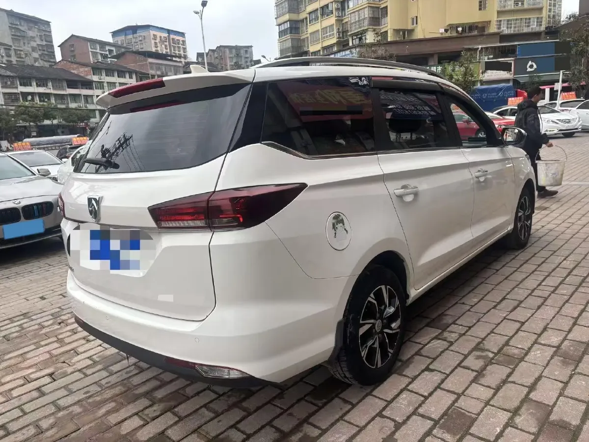 2018 BaoJun 360 1.5L 112HP L4 6MT,autocango,china used car exporter,china ev exporter,chinese used car exporter,chinese used ev exporter