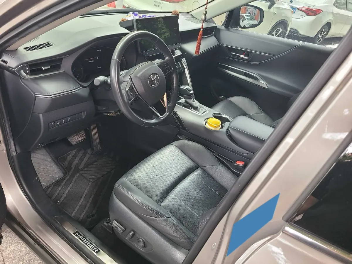 2022 Toyota Harrier 2.5L 178HP L4 E-CVT Hybrid,autocango,china used car exporter,china ev exporter,chinese used car exporter,chinese used ev exporter