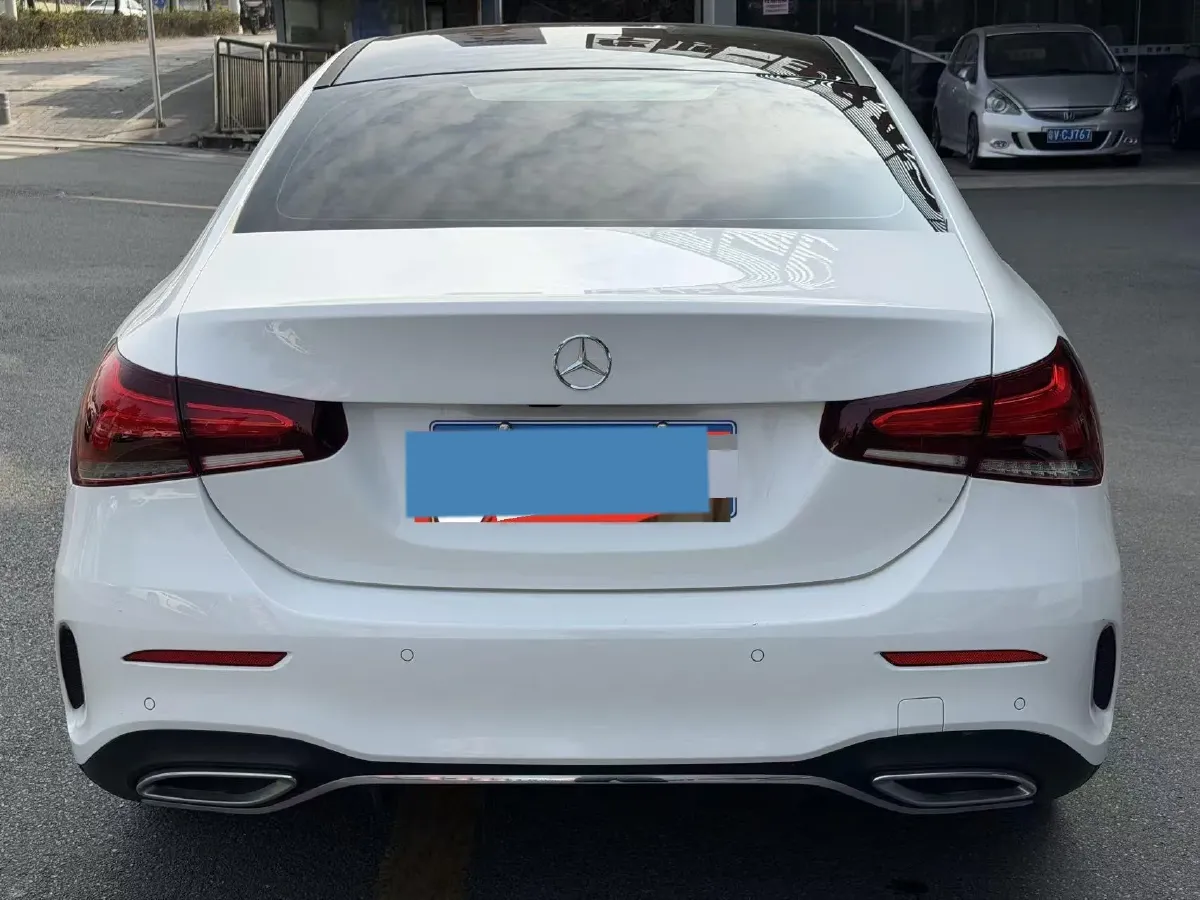 2020 Mercedes-Benz A Class 1.3T 163HP L4 7DCT,autocango,china used car exporter,china ev exporter,chinese used car exporter,chinese used ev exporter