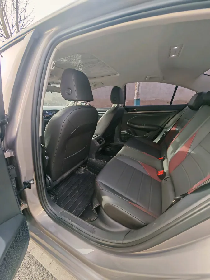 2020 Volkswagen Bora 1.5L 113HP L4 6AT,autocango,china used car exporter,china ev exporter,chinese used car exporter,chinese used ev exporter