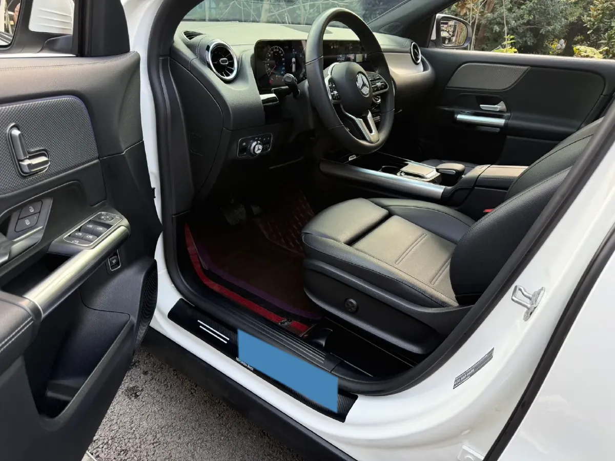 2022 Mercedes-Benz GLA Class 1.3T 136HP L4 7DCT,autocango,china used car exporter,china ev exporter,chinese used car exporter,chinese used ev exporter