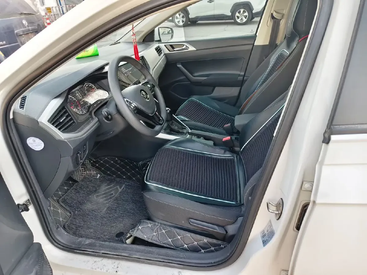 2023 Volkswagen Polo 1.5L 113HP L4 6AT,autocango,china used car exporter,china ev exporter,chinese used car exporter,chinese used ev exporter