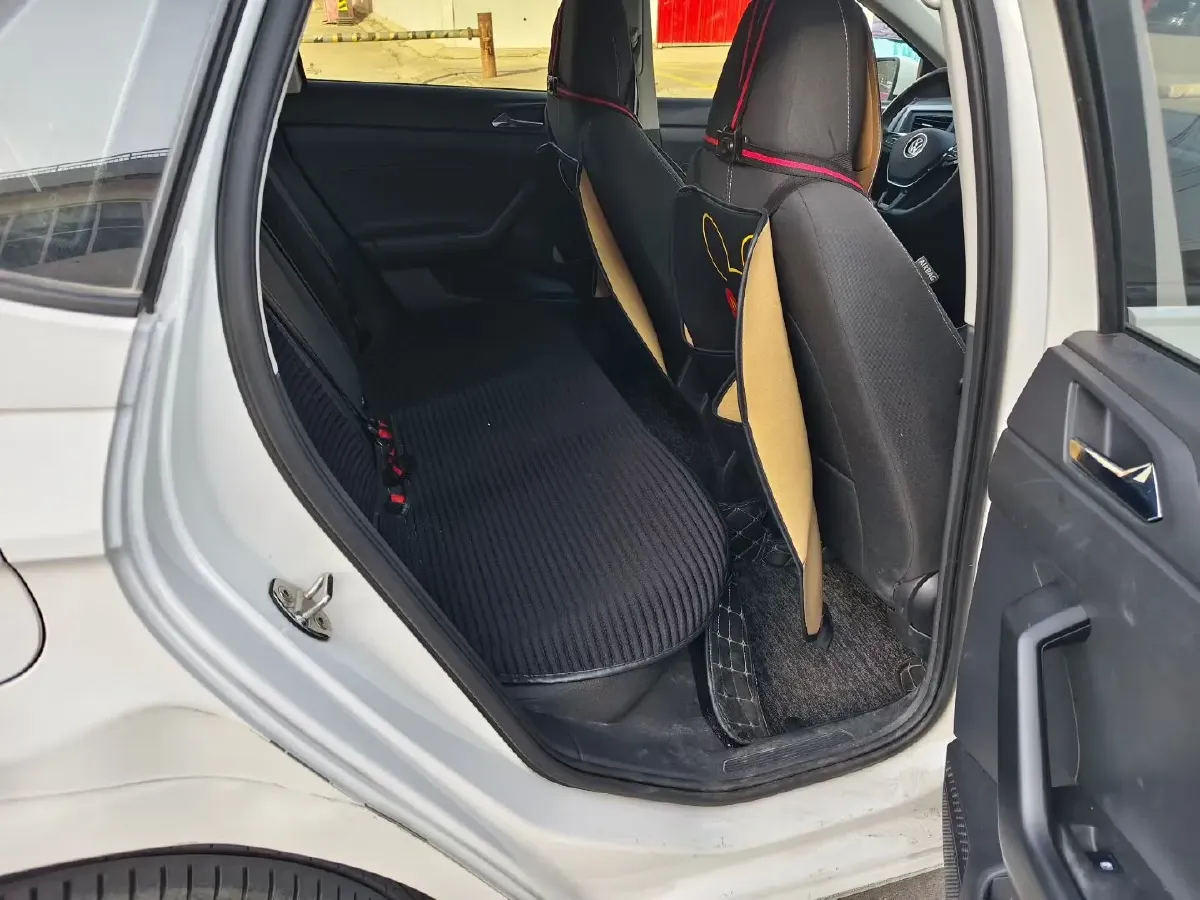 2023 Volkswagen Polo 1.5L 113HP L4 6AT,autocango,china used car exporter,china ev exporter,chinese used car exporter,chinese used ev exporter