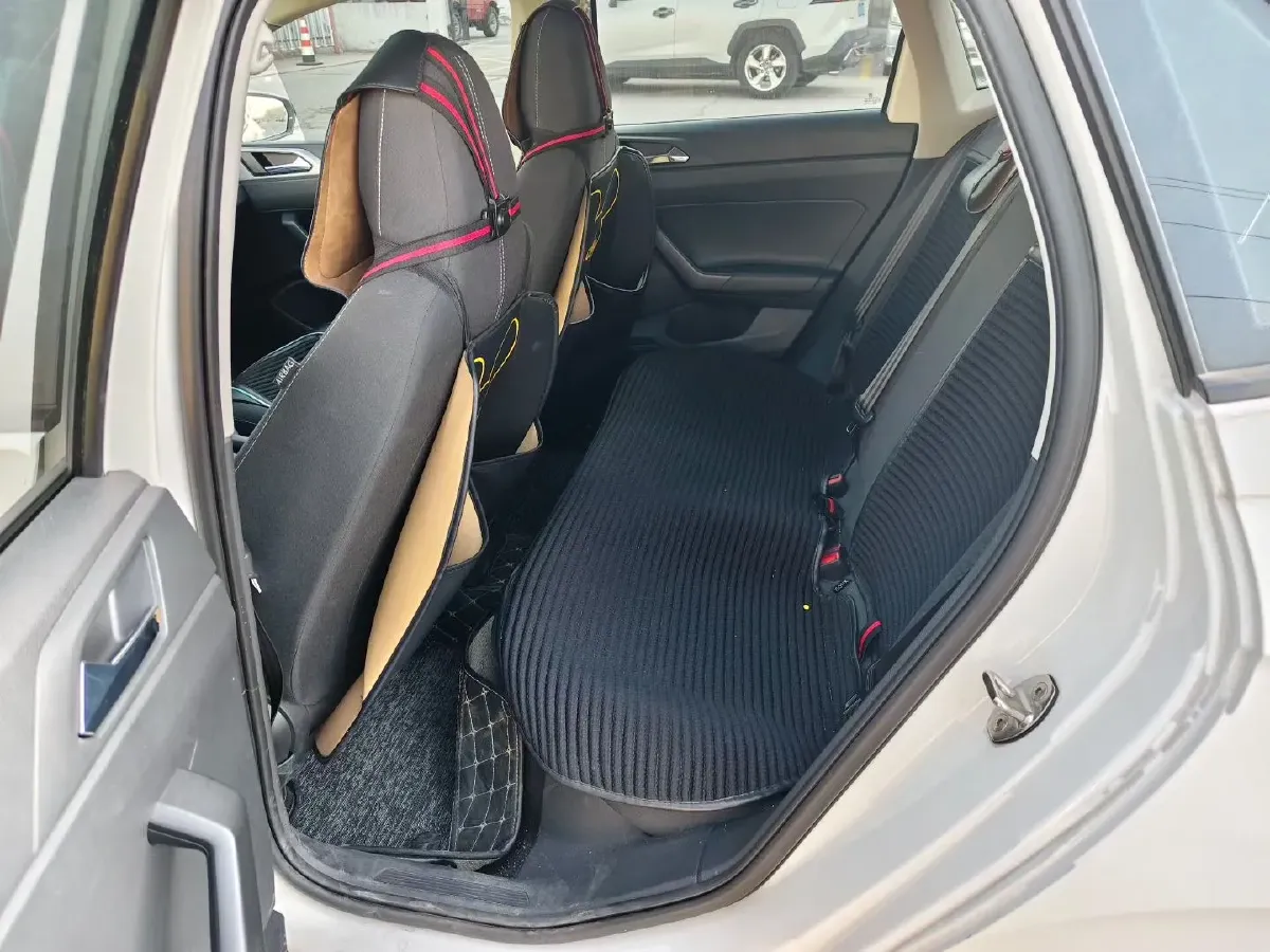 2023 Volkswagen Polo 1.5L 113HP L4 6AT,autocango,china used car exporter,china ev exporter,chinese used car exporter,chinese used ev exporter