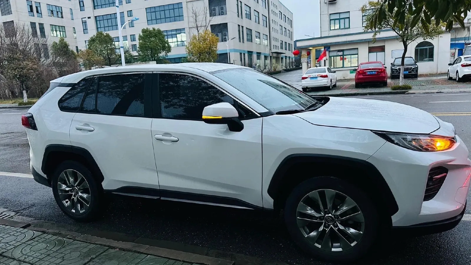 2023 Toyota Wildlander 2.0L 171HP L4 CVT,autocango,china used car exporter,china ev exporter,chinese used car exporter,chinese used ev exporter