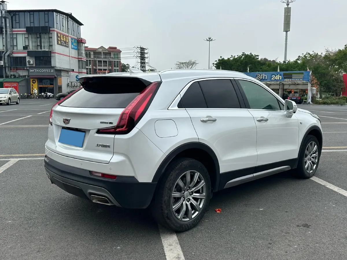 2021 Cadillac XT4 2.0T 237HP L4 9AT,autocango,china used car exporter,china ev exporter,chinese used car exporter,chinese used ev exporter