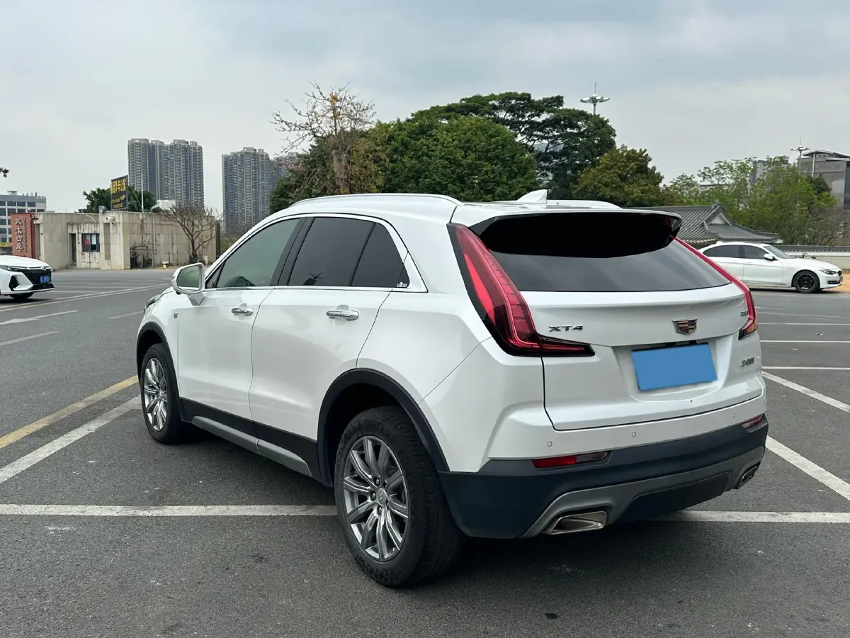 2021 Cadillac XT4 2.0T 237HP L4 9AT,autocango,china used car exporter,china ev exporter,chinese used car exporter,chinese used ev exporter
