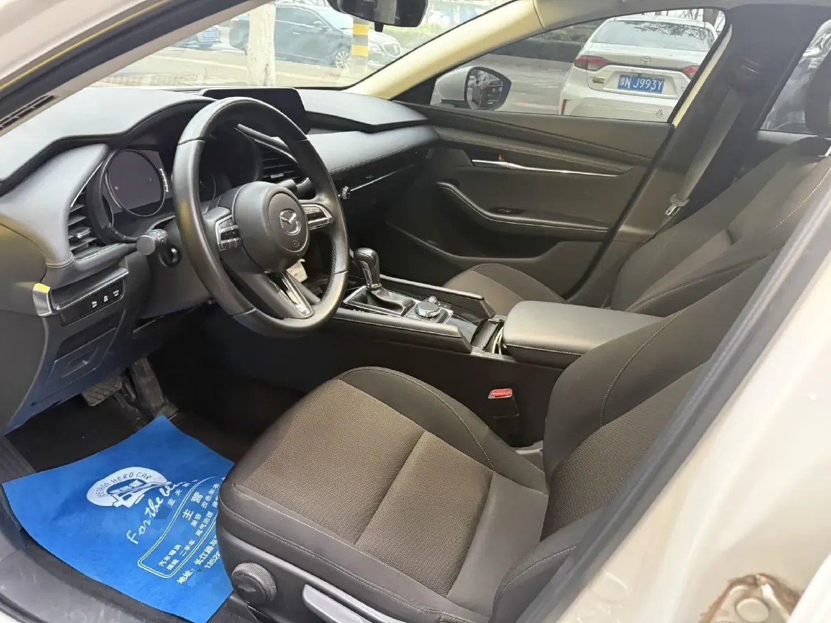2023 Mazda 3 Axela 2.0L 158HP L4 6AT,autocango,china used car exporter,china ev exporter,chinese used car exporter,chinese used ev exporter