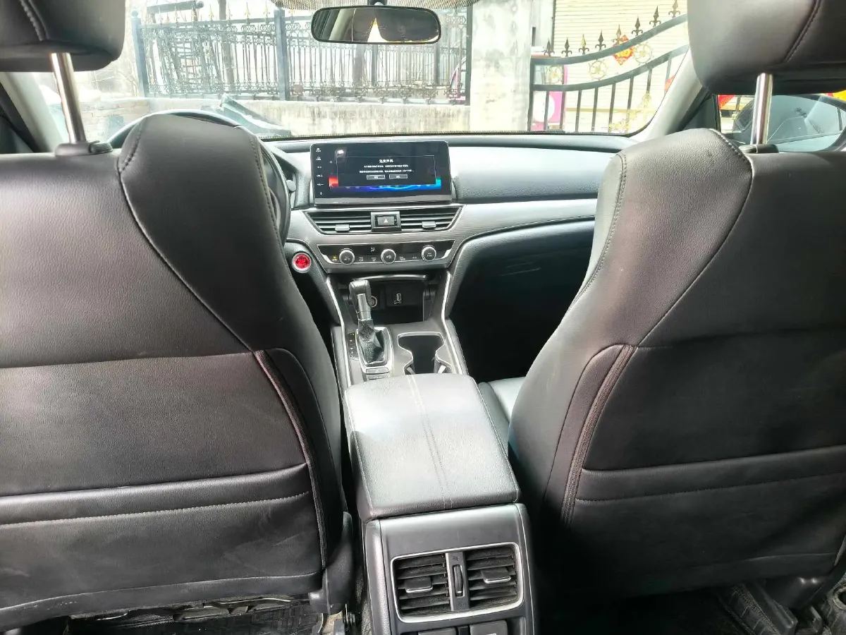 2022 Honda Accord 1.5T 194HP L4 CVT,autocango,china used car exporter,china ev exporter,chinese used car exporter,chinese used ev exporter