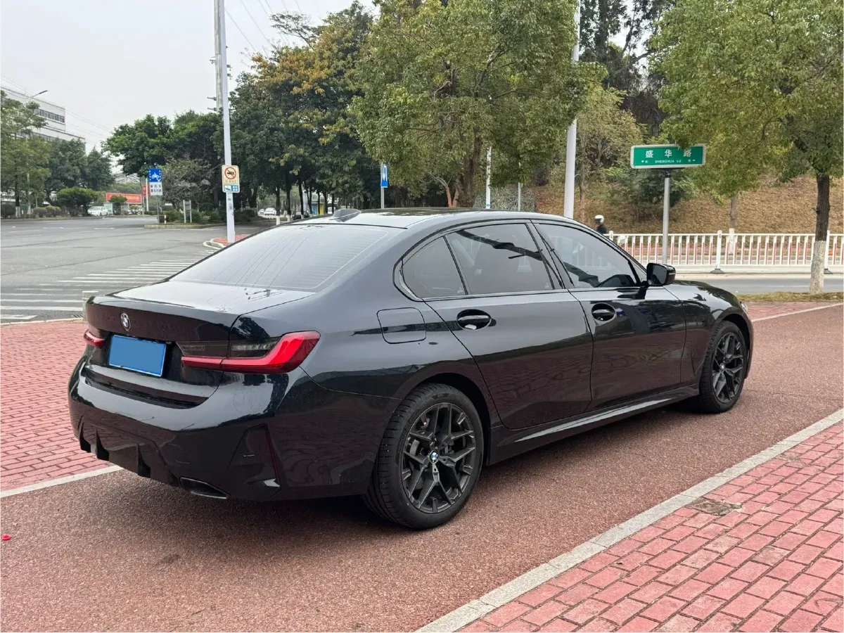 2025 BMW 3 Series 2.0T 245HP L4 8AT,autocango,china used car exporter,china ev exporter,chinese used car exporter,chinese used ev exporter