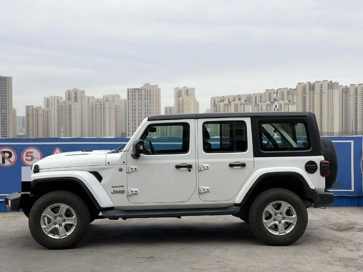 2019 Jeep Wrangler 2.0T 266HP L4 8AT,autocango,china used car exporter,china ev exporter,chinese used car exporter,chinese used ev exporter