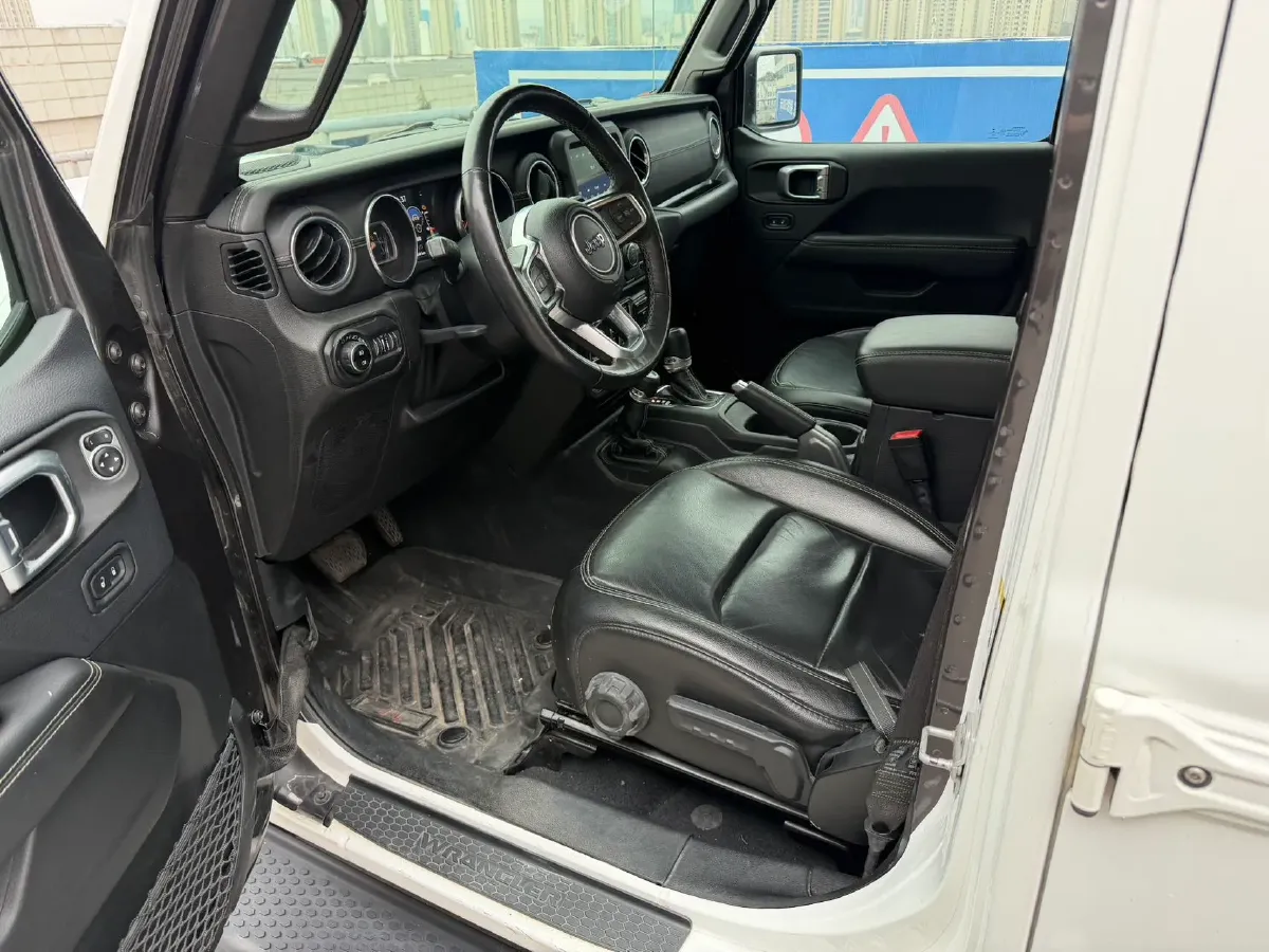 2019 Jeep Wrangler 2.0T 266HP L4 8AT,autocango,china used car exporter,china ev exporter,chinese used car exporter,chinese used ev exporter