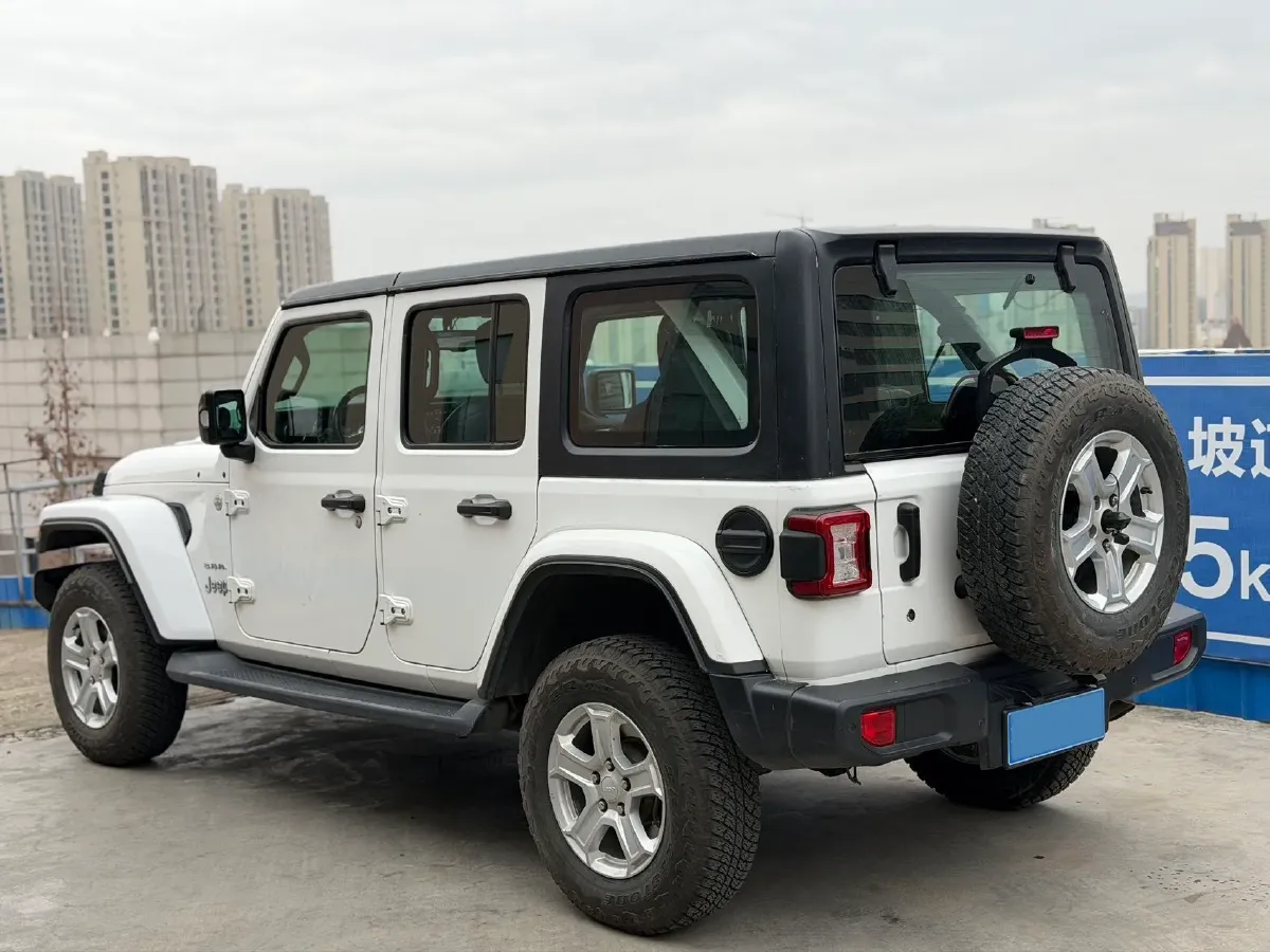 2019 Jeep Wrangler 2.0T 266HP L4 8AT,autocango,china used car exporter,china ev exporter,chinese used car exporter,chinese used ev exporter