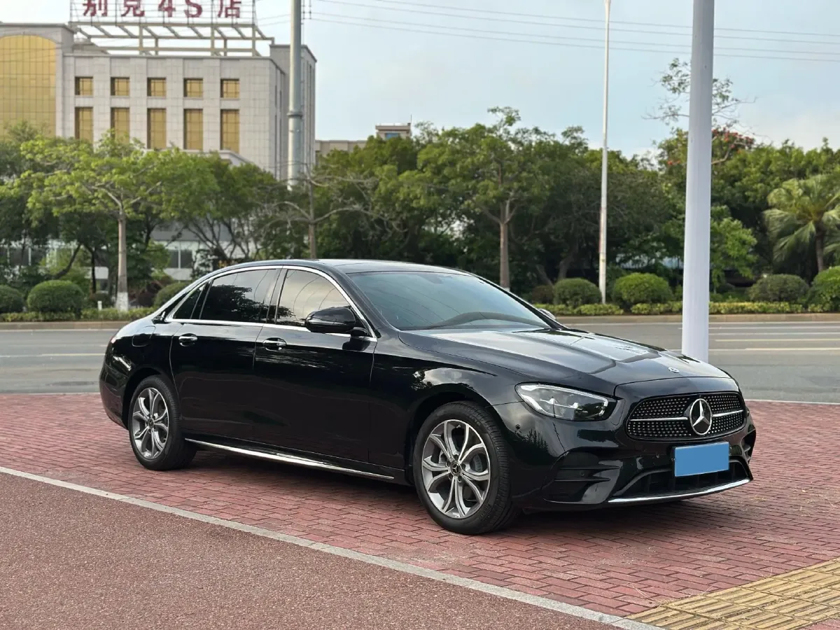 2022 Mercedes-Benz GLC Class 2.0T 258HP L4 9AT,autocango,china used car exporter,china ev exporter,chinese used car exporter,chinese used ev exporter