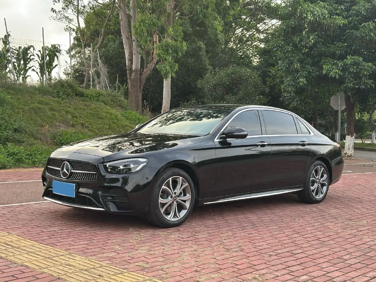 2022 Mercedes-Benz GLC Class 2.0T 258HP L4 9AT,autocango,china used car exporter,china ev exporter,chinese used car exporter,chinese used ev exporter