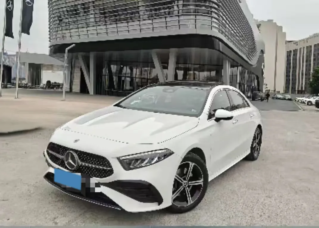 2024 Mercedes-Benz A Class 1.3T 163HP L4 7DCT,autocango,china used car exporter,china ev exporter,chinese used car exporter,chinese used ev exporter
