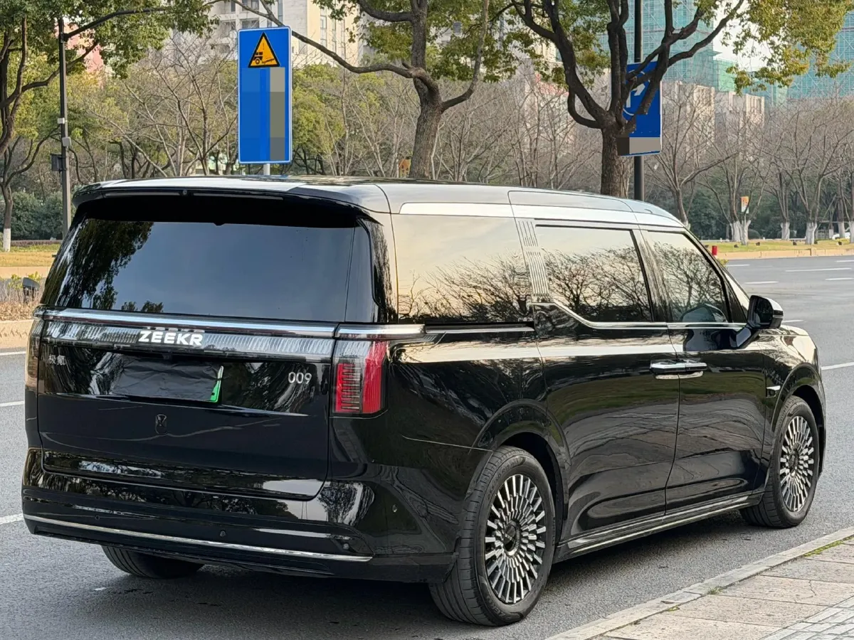2024 Zeekr 009 BEV 108KWH,autocango,china used car exporter,china ev exporter,chinese used car exporter,chinese used ev exporter