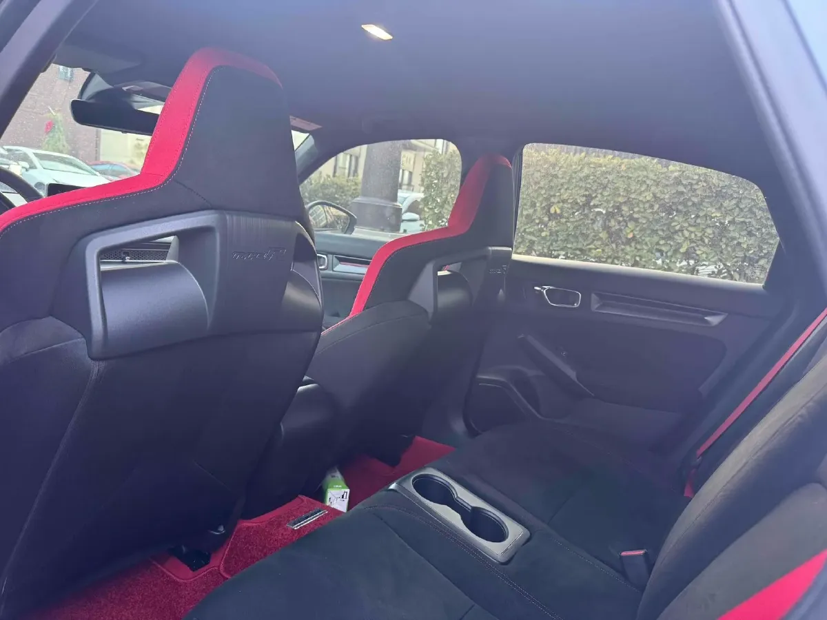 2023 Honda Civic 2.0T 300HP L4 6MT,autocango,china used car exporter,china ev exporter,chinese used car exporter,chinese used ev exporter