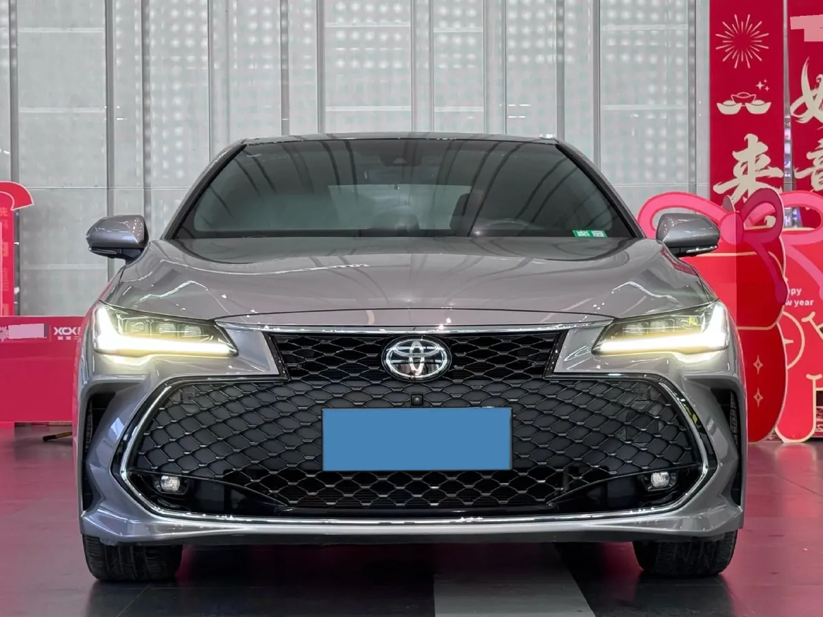 2022 Toyota Avalon 2.5L 209HP L4 8AT,autocango,china used car exporter,china ev exporter,chinese used car exporter,chinese used ev exporter