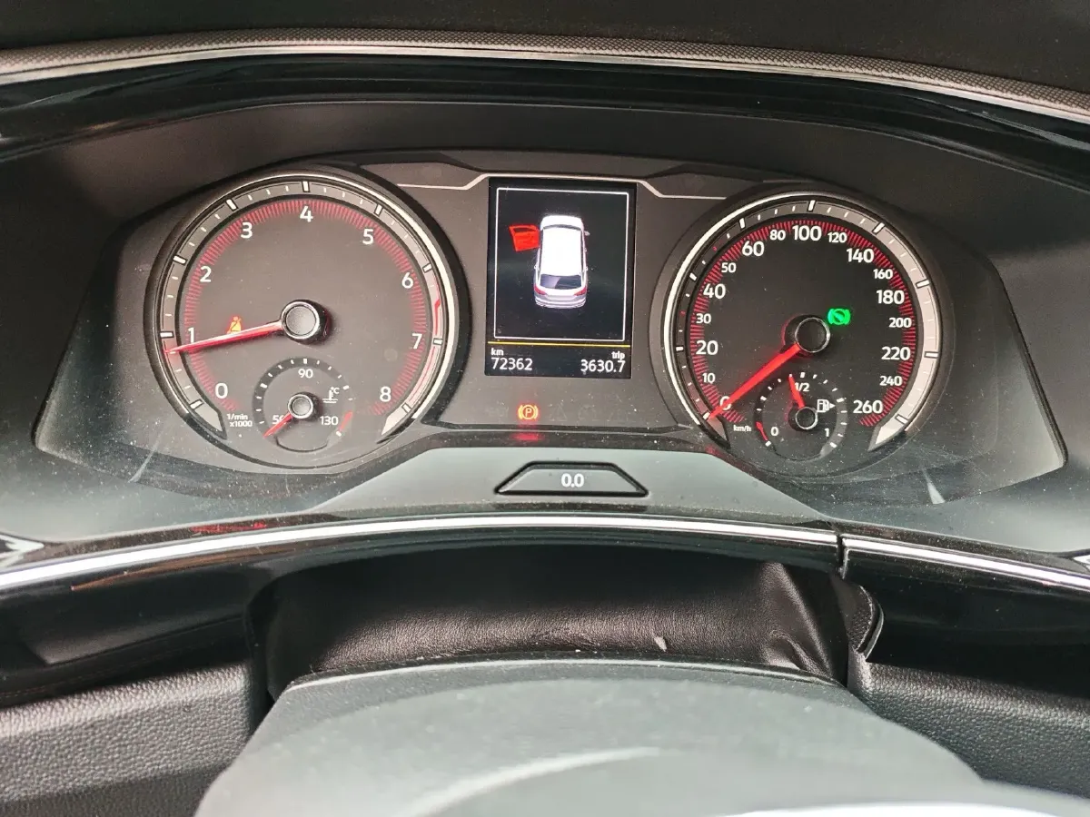 2019 Jeep Cherokee 2.0T 234HP L4 9AT,autocango,china used car exporter,china ev exporter,chinese used car exporter,chinese used ev exporter