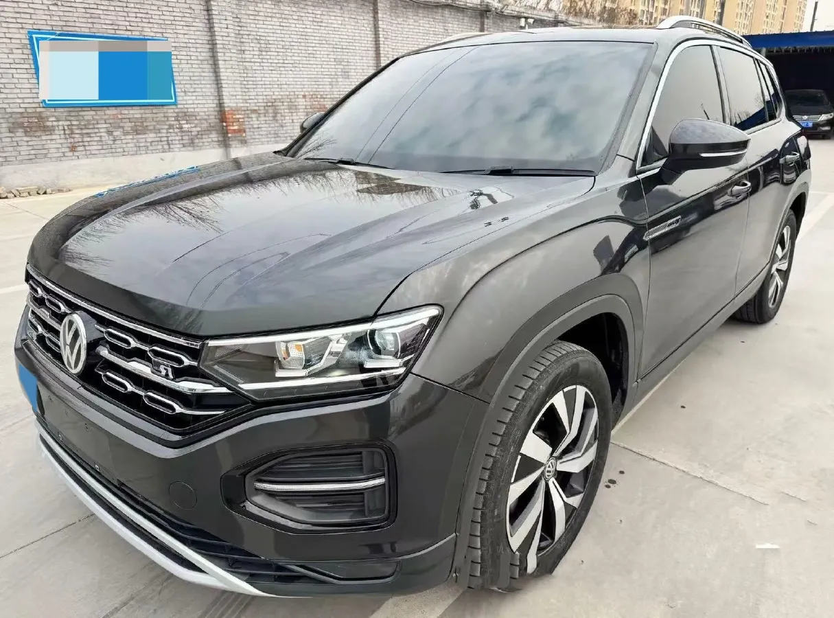 2019 Jeep Cherokee 2.0T 234HP L4 9AT,autocango,china used car exporter,china ev exporter,chinese used car exporter,chinese used ev exporter