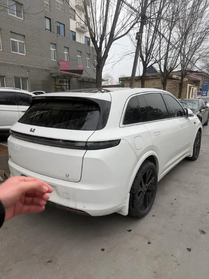 2023 Li L7 Range Extended 154HP REEV 40.9KWH,autocango,china used car exporter,china ev exporter,chinese used car exporter,chinese used ev exporter
