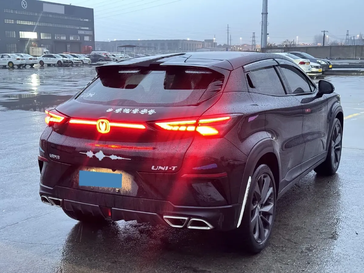 2020 ChangAn UNI-T 1.5T 180HP L4 7DCT,autocango,china used car exporter,china ev exporter,chinese used car exporter,chinese used ev exporter