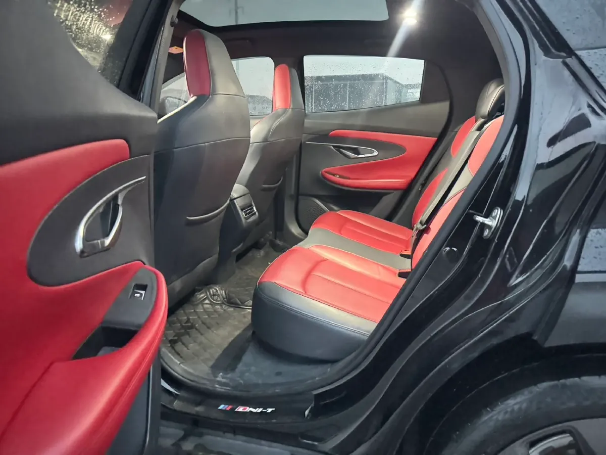 2020 ChangAn UNI-T 1.5T 180HP L4 7DCT,autocango,china used car exporter,china ev exporter,chinese used car exporter,chinese used ev exporter