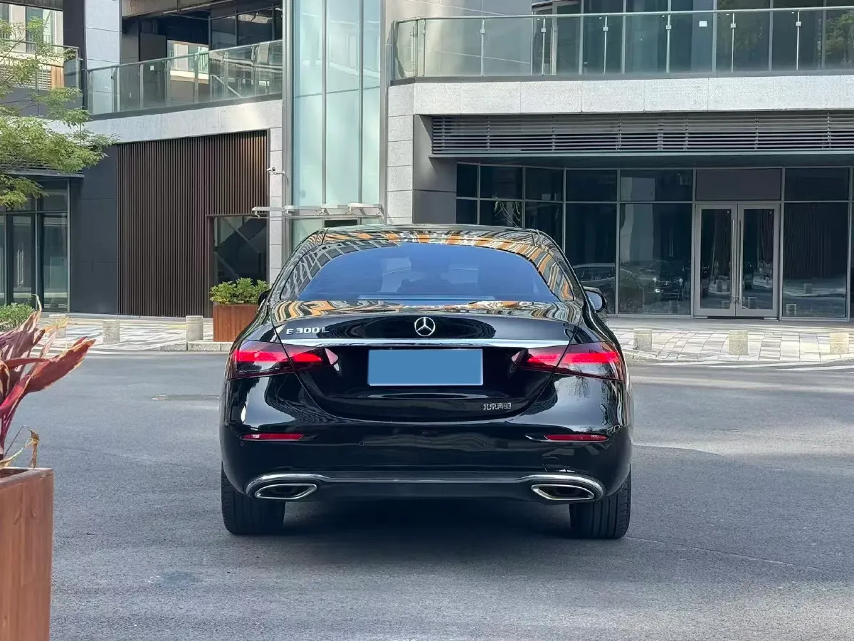 2021 Mercedes-Benz E Class 2.0T 258HP L4 9AT,autocango,china used car exporter,china ev exporter,chinese used car exporter,chinese used ev exporter