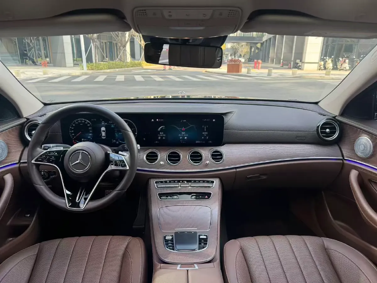 2021 Mercedes-Benz E Class 2.0T 258HP L4 9AT,autocango,china used car exporter,china ev exporter,chinese used car exporter,chinese used ev exporter