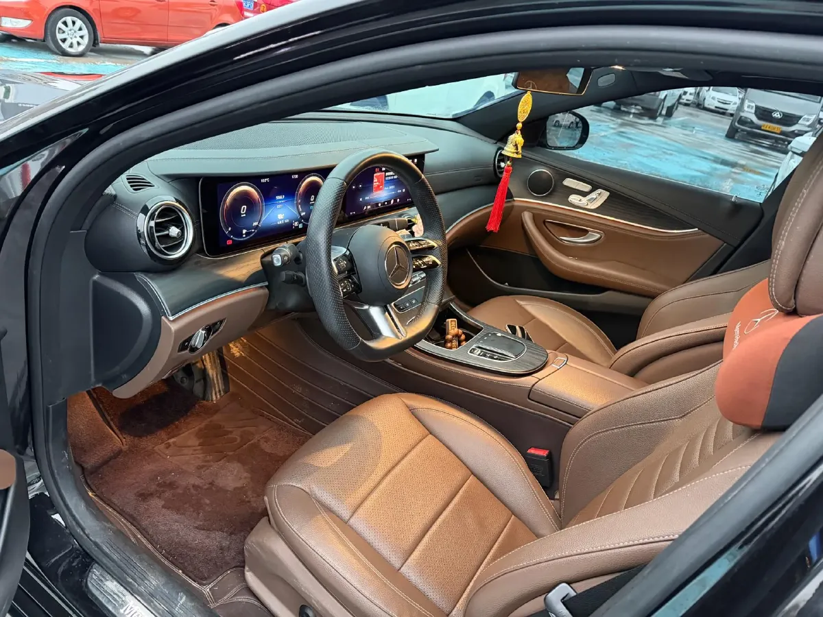 2023 Mercedes-Benz E Class 2.0T 211HP L4 9AT PHEV 25.4KWH,autocango,china used car exporter,china ev exporter,chinese used car exporter,chinese used ev exporter