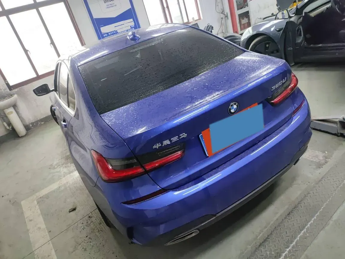 2021 BMW 3 Series 2.0T 156HP L4 8AT,autocango,china used car exporter,china ev exporter,chinese used car exporter,chinese used ev exporter