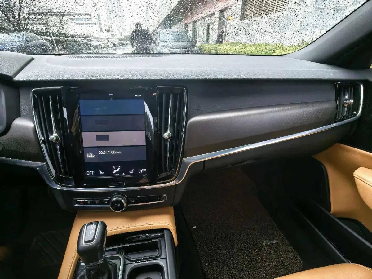 2019 Volvo V90 2.0T 254HP L4 8AT,autocango,china used car exporter,china ev exporter,chinese used car exporter,chinese used ev exporter