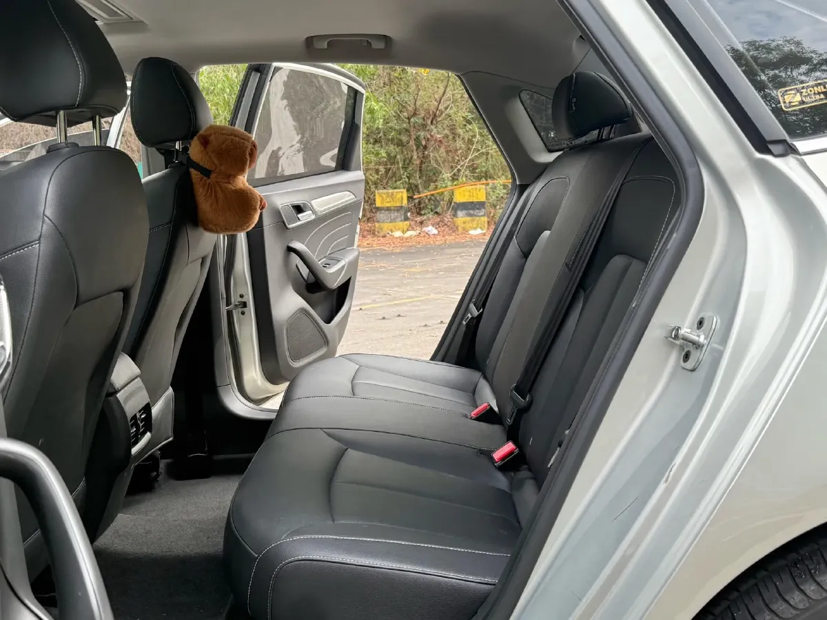 2017 Roewe i6 1.0T 125HP L3 2AT PHEV,autocango,china used car exporter,china ev exporter,chinese used car exporter,chinese used ev exporter