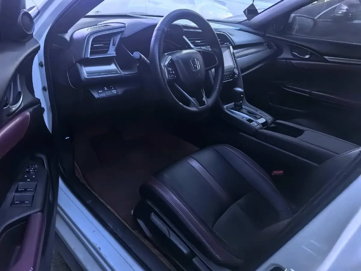 2021 Honda Civic 1.5T 177HP L4 CVT,autocango,china used car exporter,china ev exporter,chinese used car exporter,chinese used ev exporter