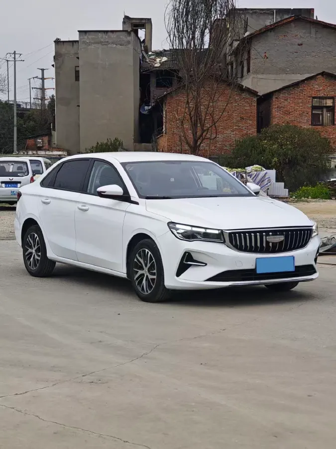 2025 Geely Emgrand 1.5L 127HP L4 CVT,autocango,china used car exporter,china ev exporter,chinese used car exporter,chinese used ev exporter