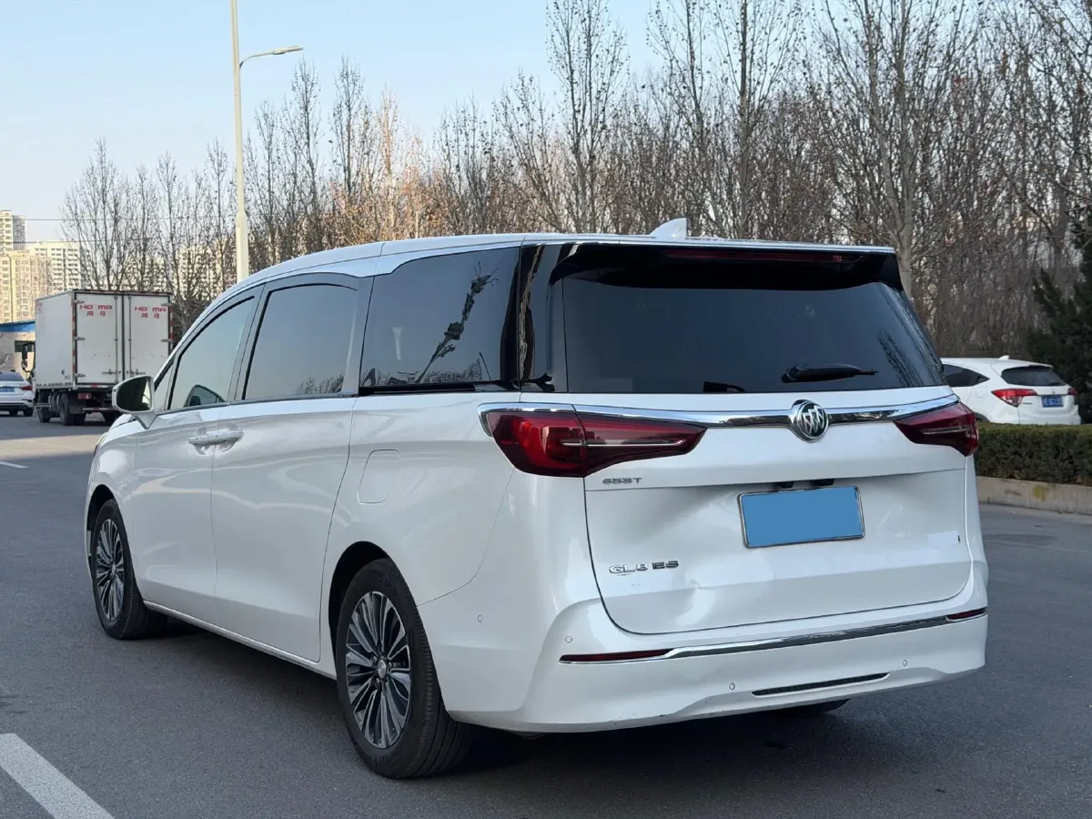 2021 Buick GL8 2.0T 237HP L4 9AT,autocango,china used car exporter,china ev exporter,chinese used car exporter,chinese used ev exporter
