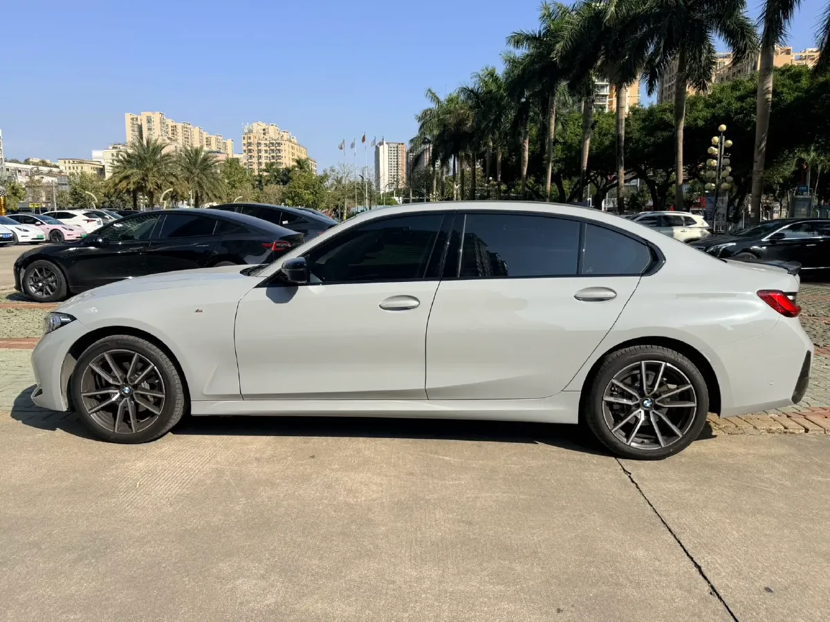 2026 BMW 3 Series 2.0T 184HP L4 8AT,autocango,china used car exporter,china ev exporter,chinese used car exporter,chinese used ev exporter