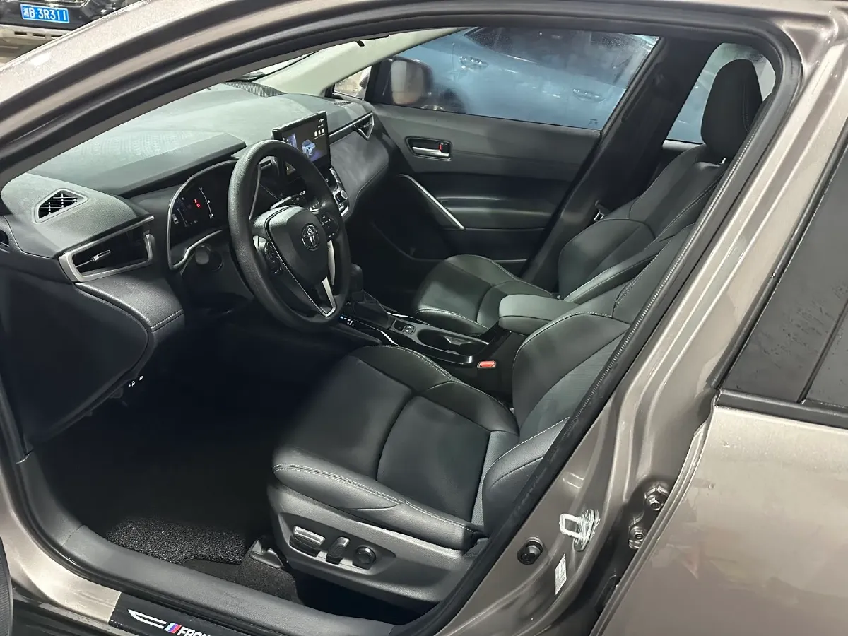 2023 Toyota Frontlander 2.0L 171HP L4 CVT,autocango,china used car exporter,china ev exporter,chinese used car exporter,chinese used ev exporter