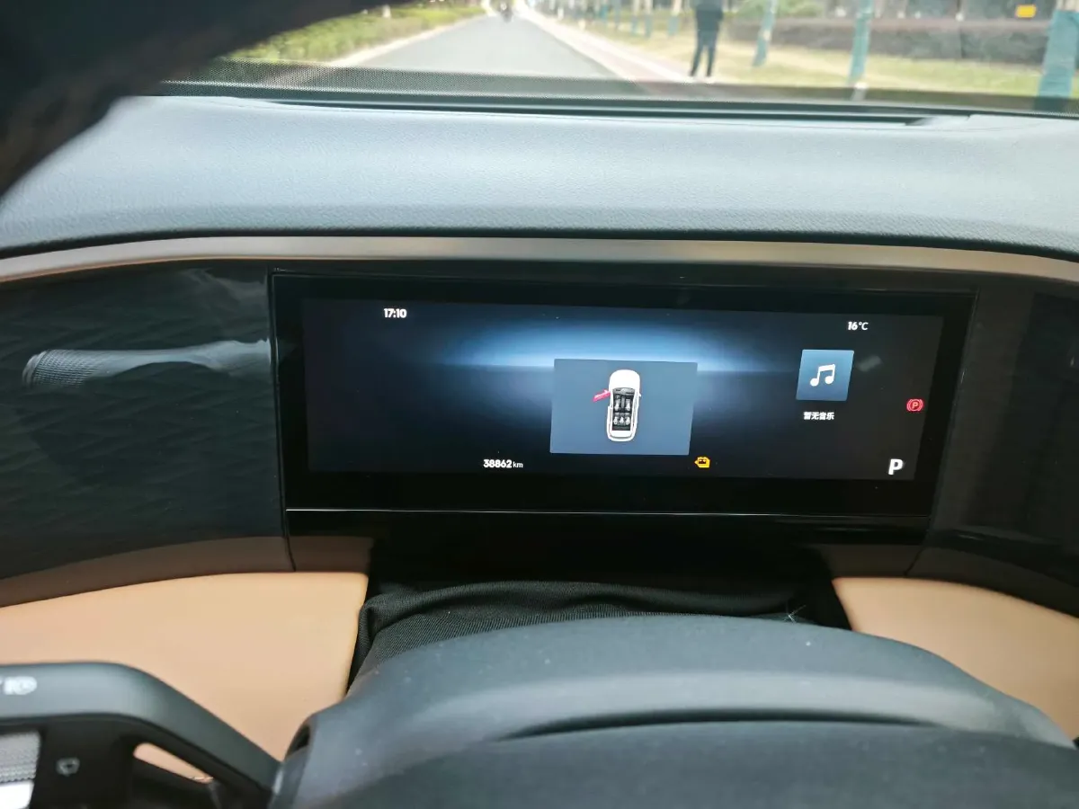 2023 Geely Galaxy L7 1.5T 163HP L4 3DHT PHEV 18.7KWH,autocango,china used car exporter,china ev exporter,chinese used car exporter,chinese used ev exporter