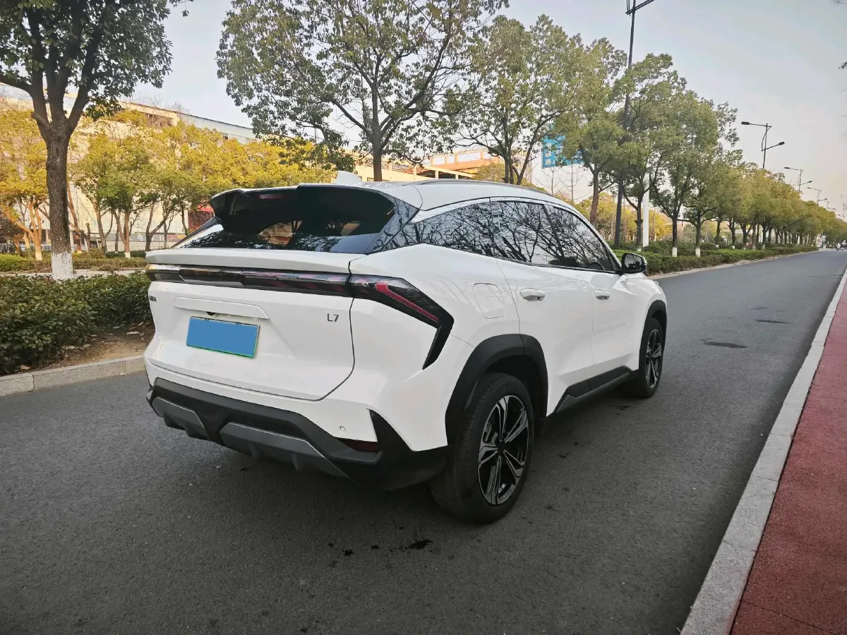 2023 Geely Galaxy L7 1.5T 163HP L4 3DHT PHEV 18.7KWH,autocango,china used car exporter,china ev exporter,chinese used car exporter,chinese used ev exporter